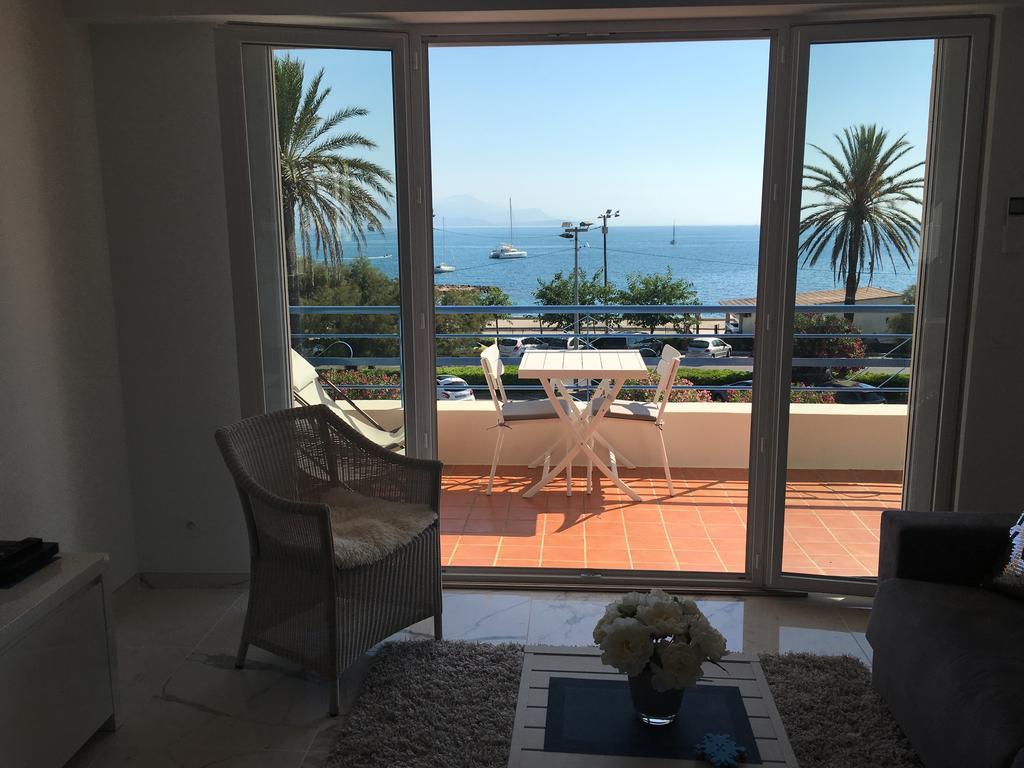 Superior Apartment On First Floor With Sea View Antibes Ngoại thất bức ảnh